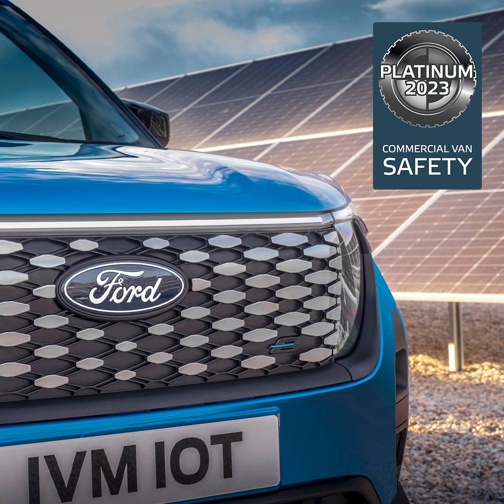 ford e_transit_courier eu Small_Card_E_Transit_Courier_02 1x1 1000x1000 detail badge front grille